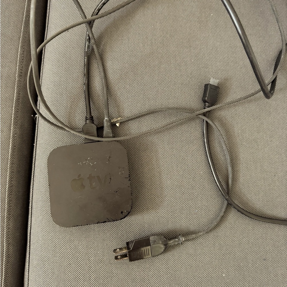 Apple TV 3rd Generation with remote